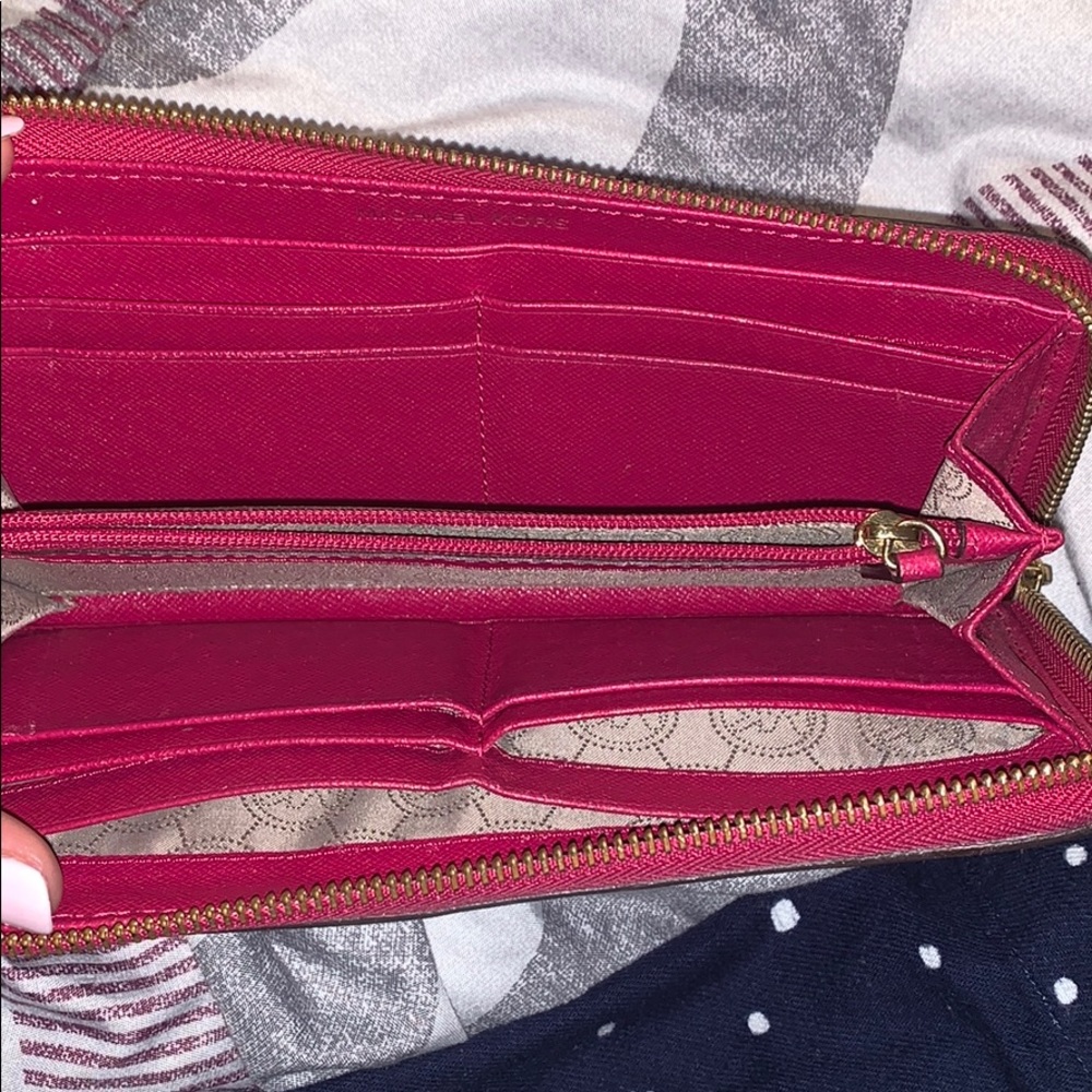 Wallet - Picture 2 of 7